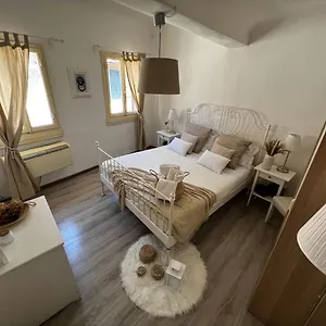 La Piccola Maison Apartment Florence