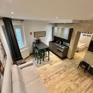 Leonardo Duplex Apartment Milan