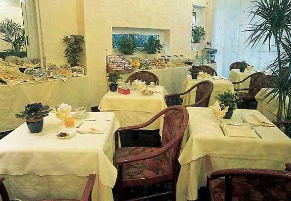 Hotel Fiera Congressi Milan 3*,